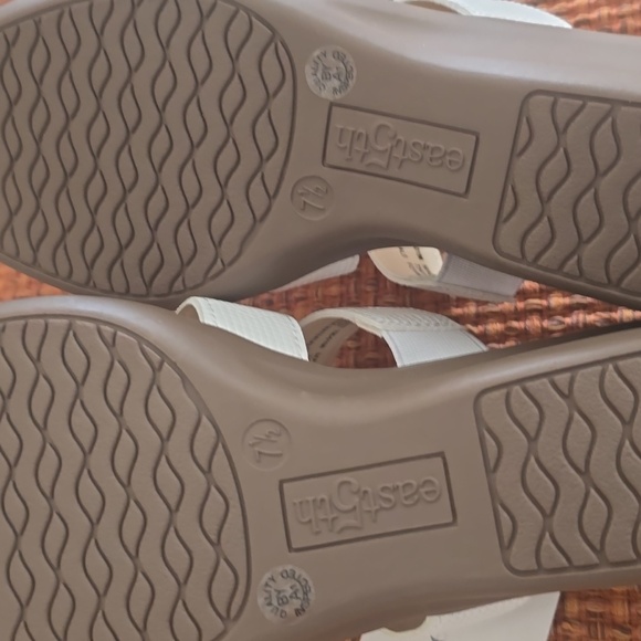 EAST 5TH BRAND WOMENS WHITE DRESSY SUMMERTIME SANDALS SIZE 7.5 MEDIUM - Picture 5 of 16